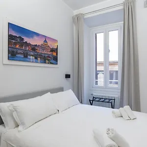 Hotel White And, Roma