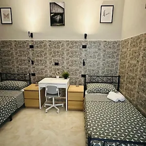 Pensión Soha's, Roma